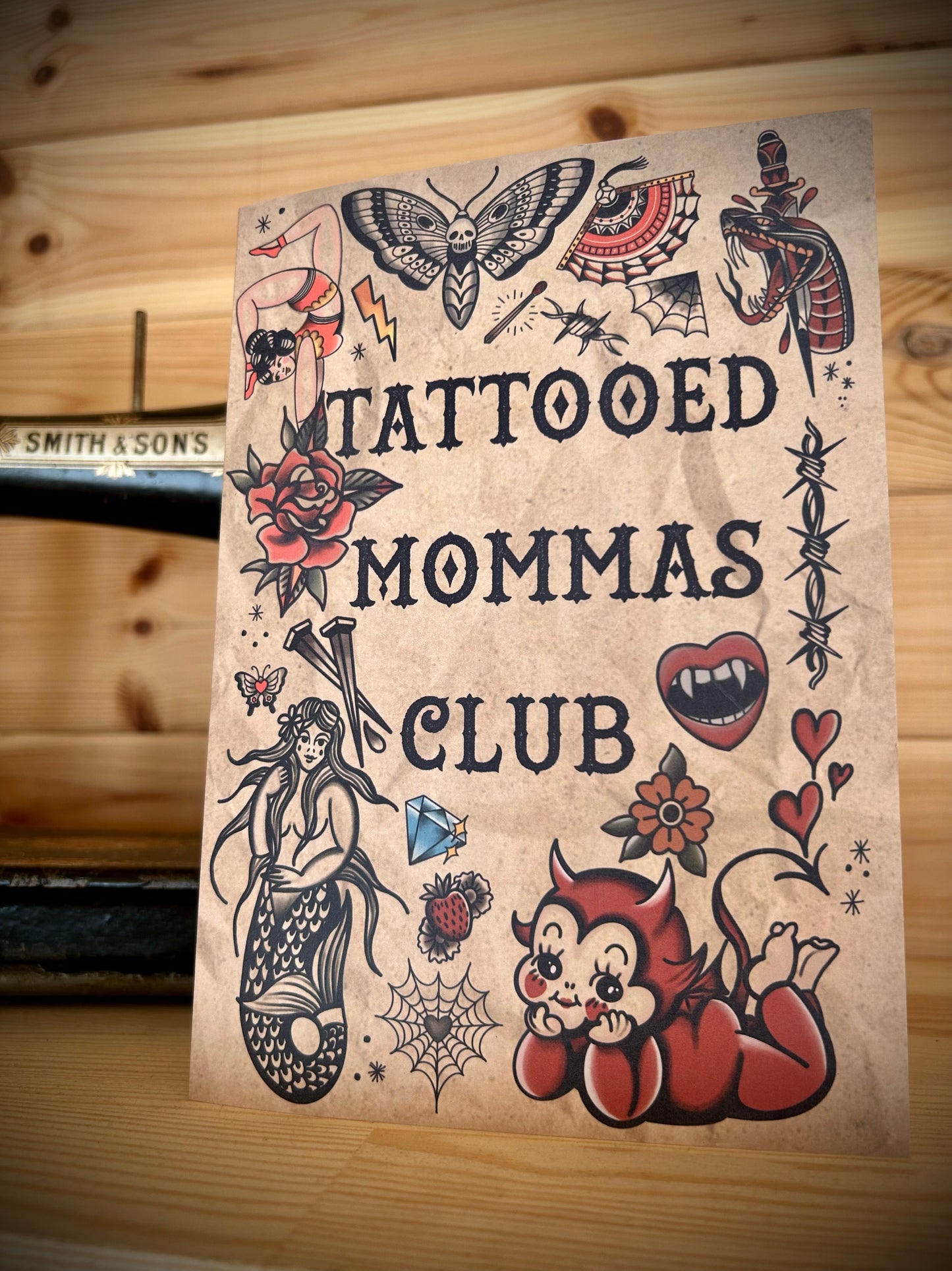 Tattooed Momma Greeting Card – Classic Tattoo-Inspired Design