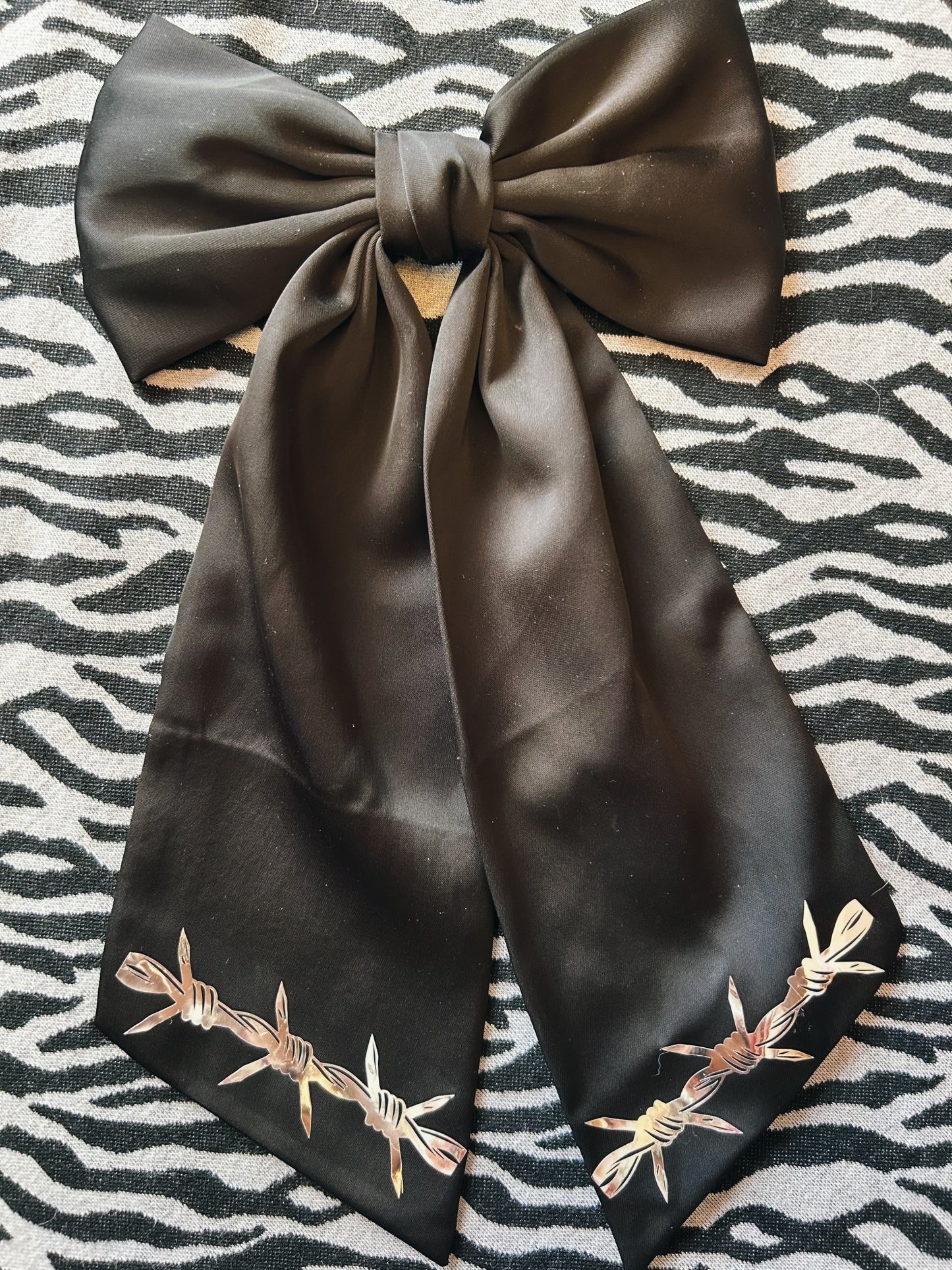 The Barbed Wire Hair bow