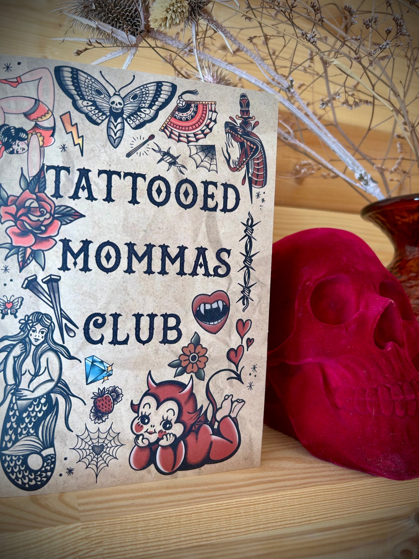 Tattooed Momma Greeting Card – Classic Tattoo-Inspired Design